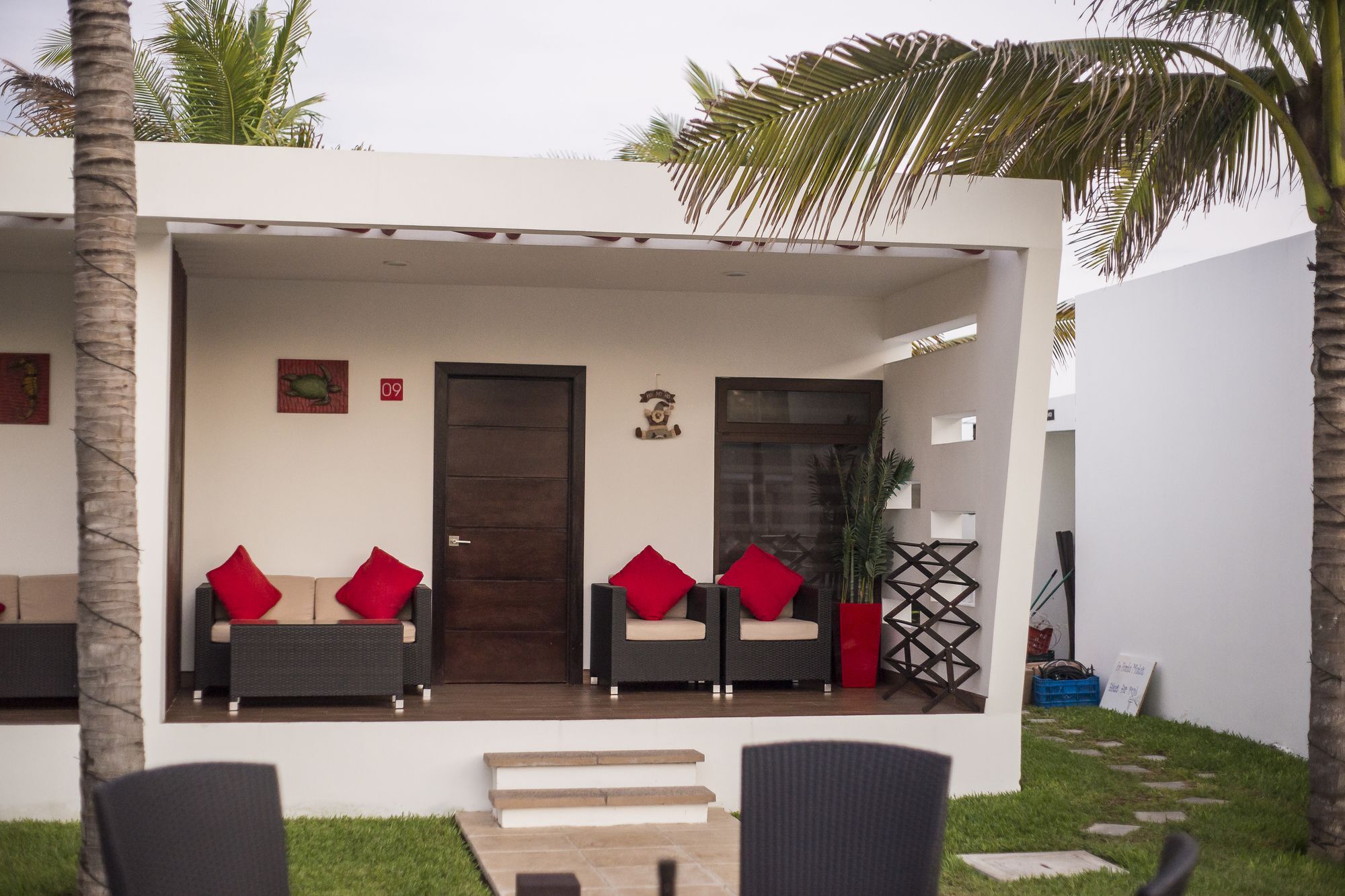 Hotel El Faro Monterrico Exteriör bild